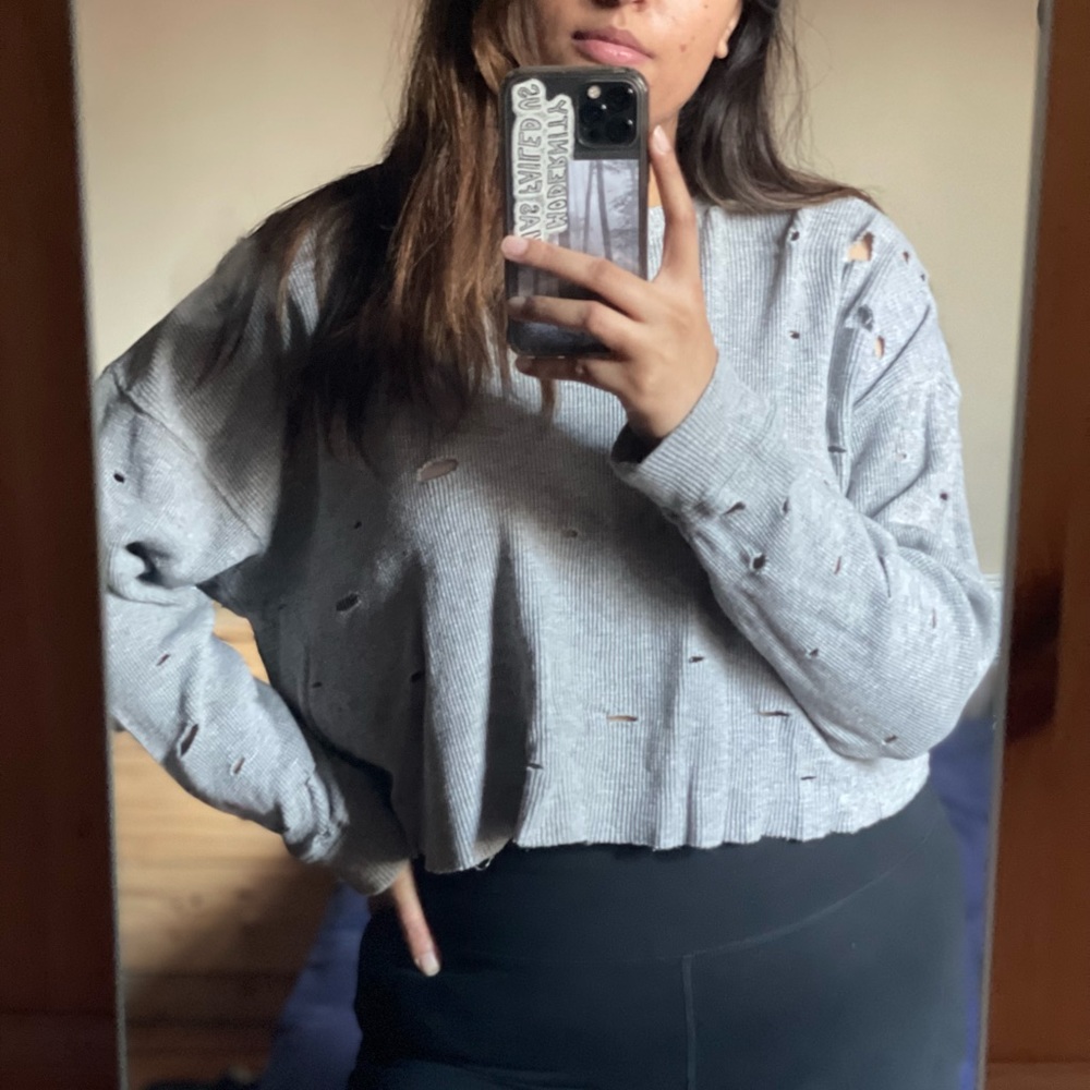 Grungy oversized crop top size M/L